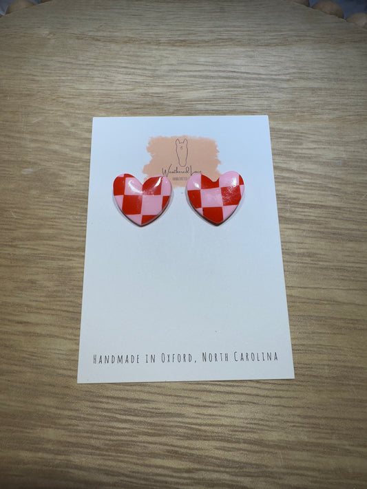 Checkered heart studs